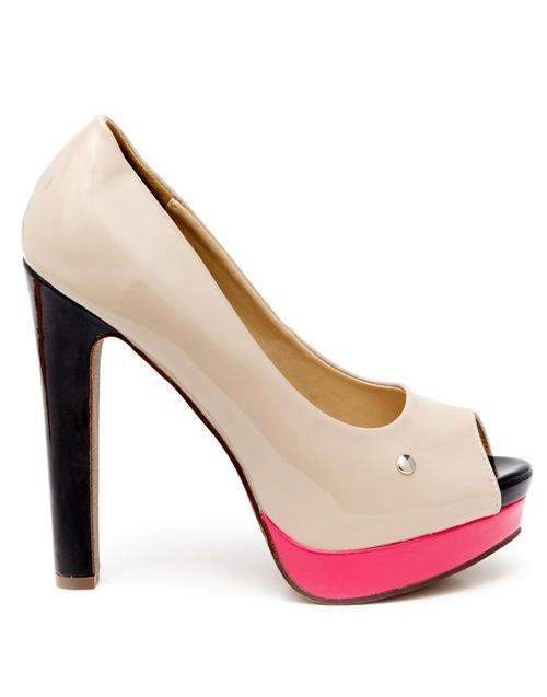 Levis Oynx Peeptoe Size 3/5/6